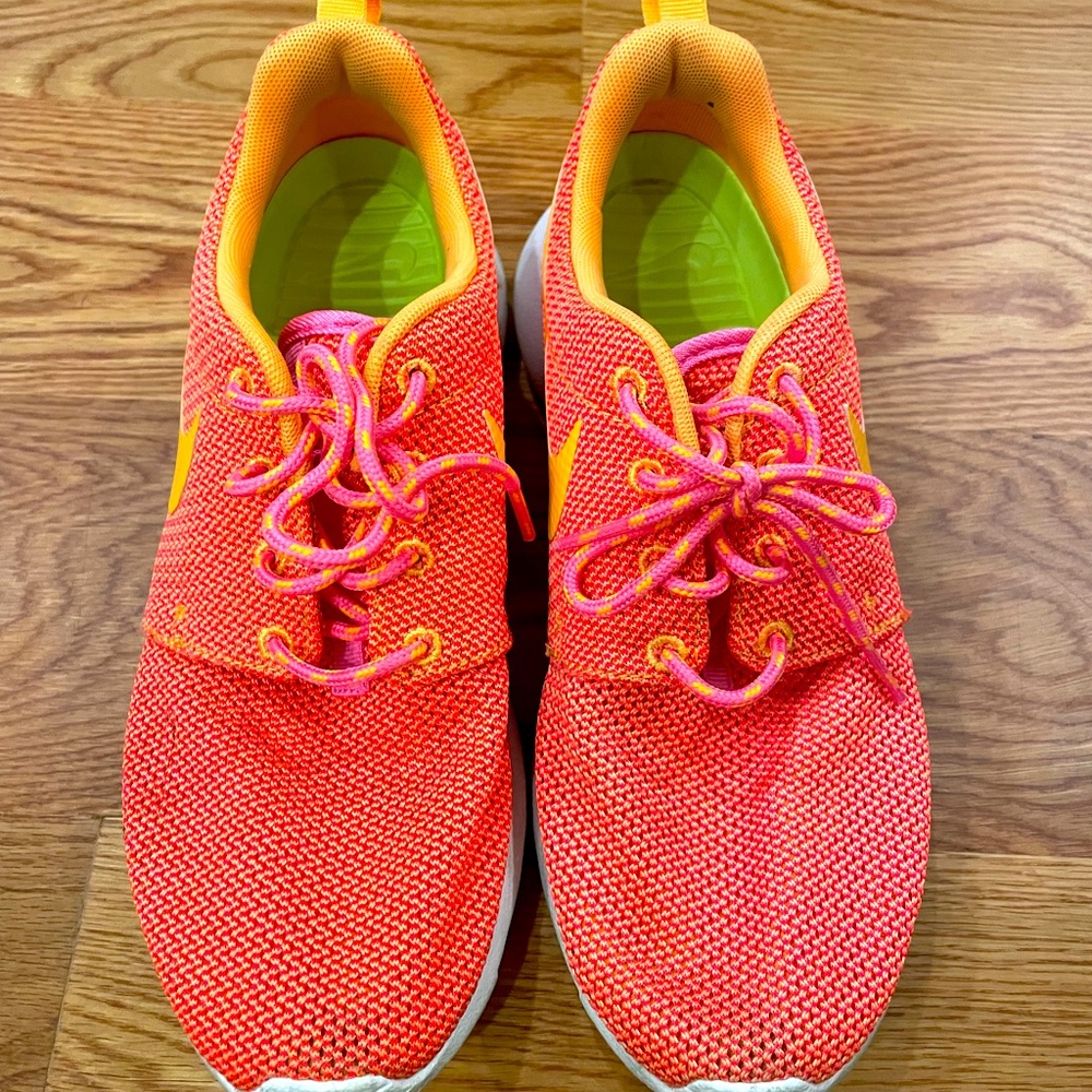 Women’s Nike shoes